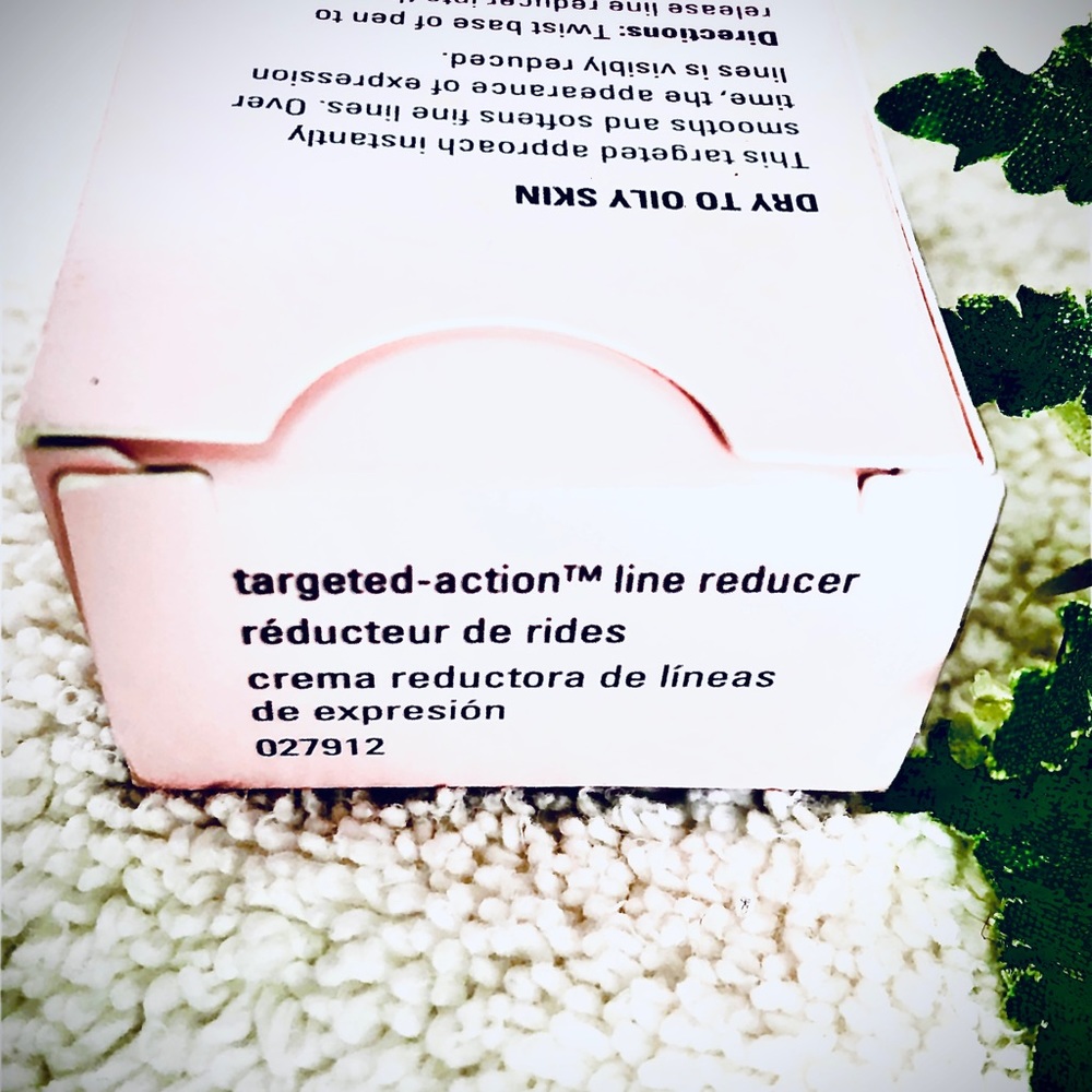 MaryKay Line Reducer–Targeted Anti-aging Solutions–Timewise Collection - Picture 5 of 7